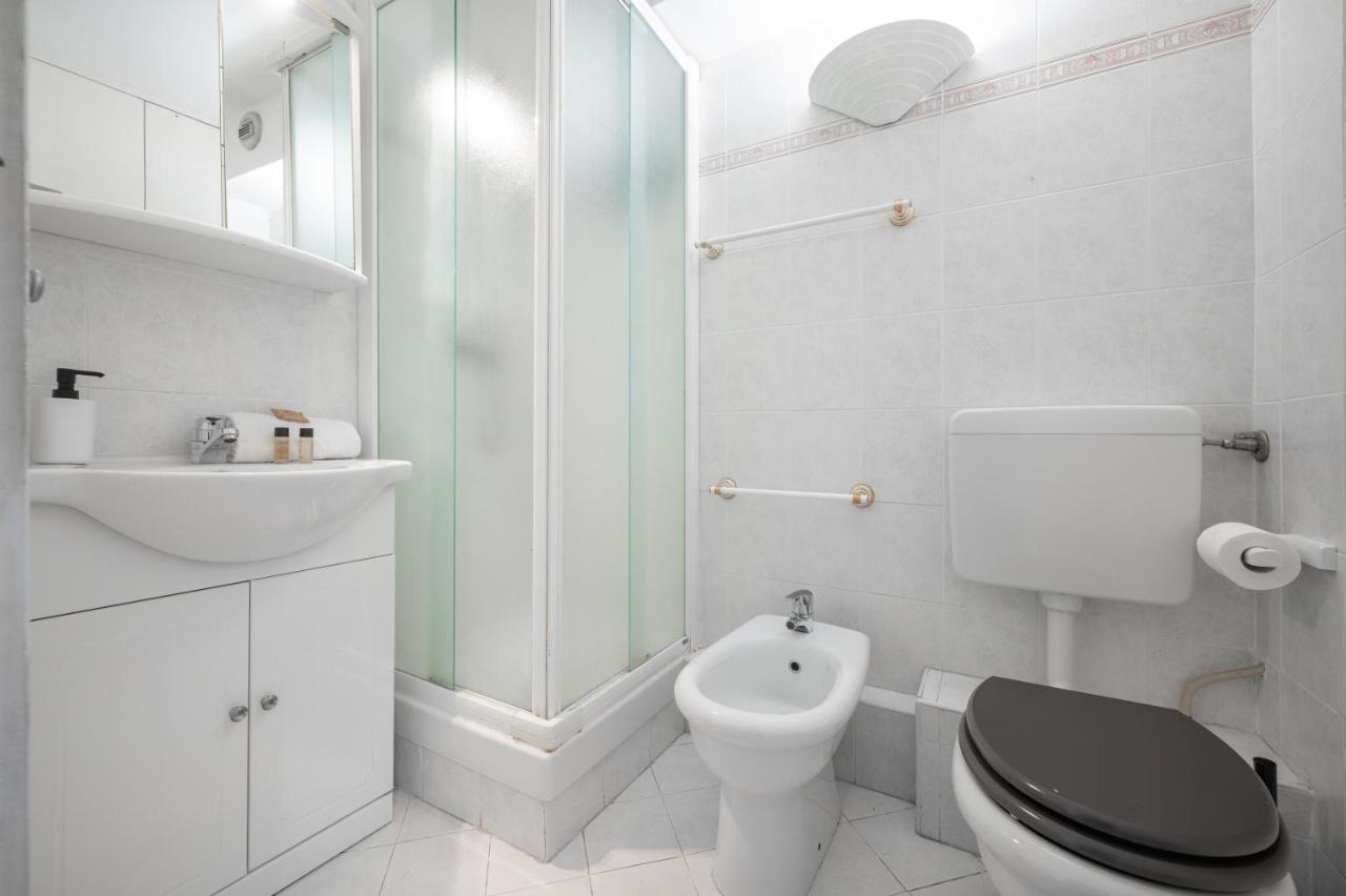 Appartement 4 Pers A 50M De La Plage, Avec Piscine Roquebrune-Cap-Martin Dış mekan fotoğraf
